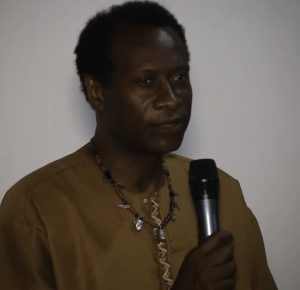 Aziz Salmone Fall  post film Anta Diop avec la société civile sénégalaise